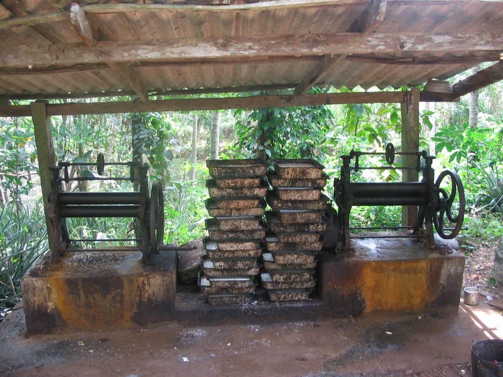 Máquina prensadora de caucho 